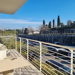https://aura-mura.hotelinveneto.com